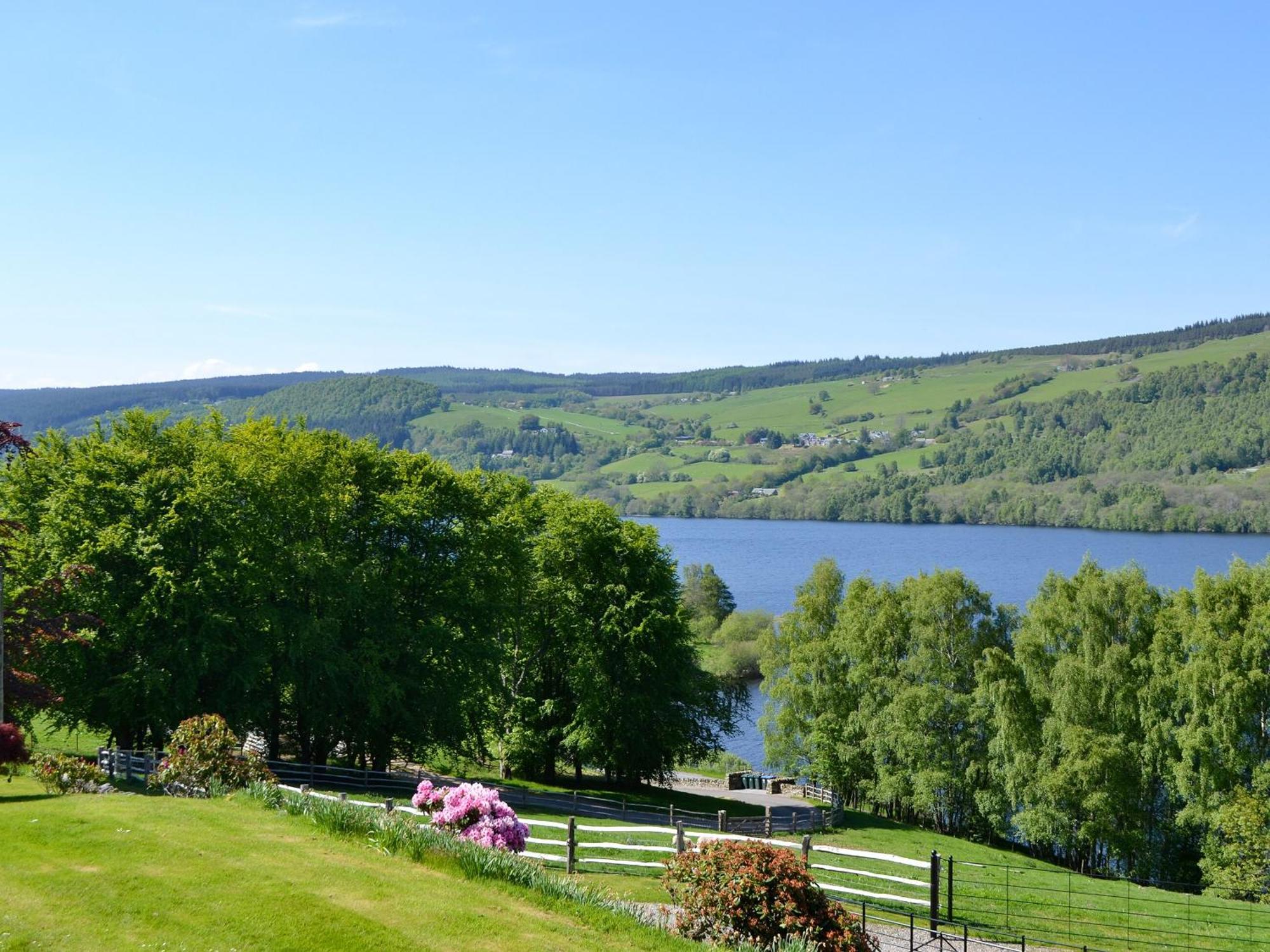 Tummel Cottage Foss Exterior photo